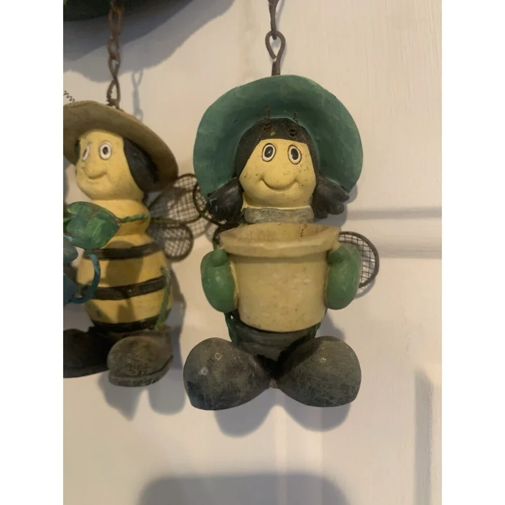 Welcome Busy Bee/Gardening Ceramic Door Hanger Vtg 15”x9”